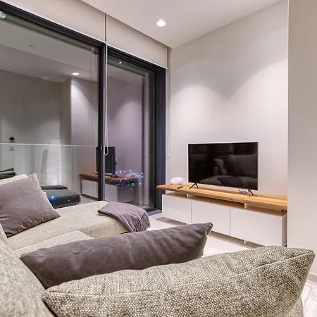 20th Floor, Mercury Tower * Saint Julian's