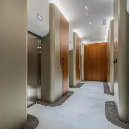 Apartment 20th Floor, Mercury Tower *