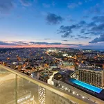 20th Floor, Mercury Tower Διαμέρισμα *