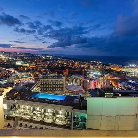 아파트 20th Floor, Mercury Tower