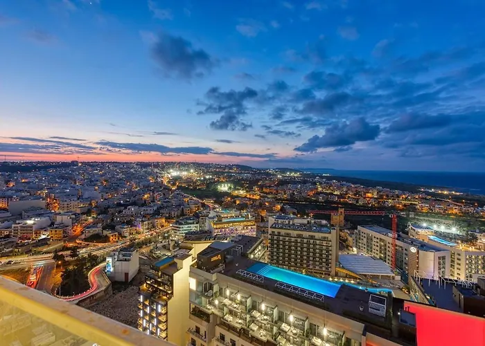 아파트 20th Floor, Mercury Tower