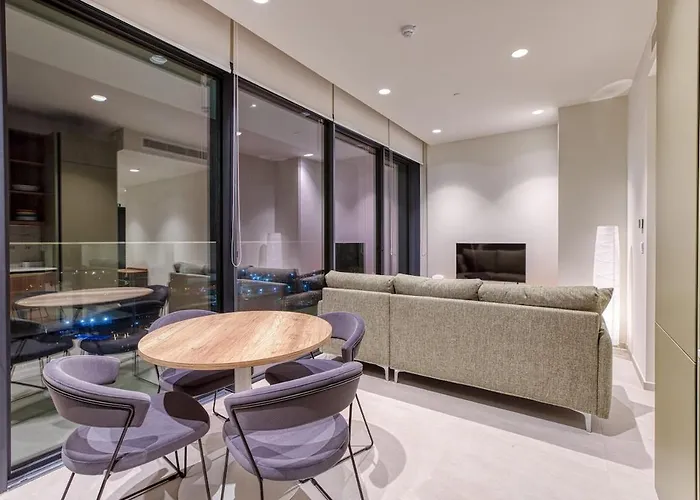 아파트 20th Floor, Mercury Tower *