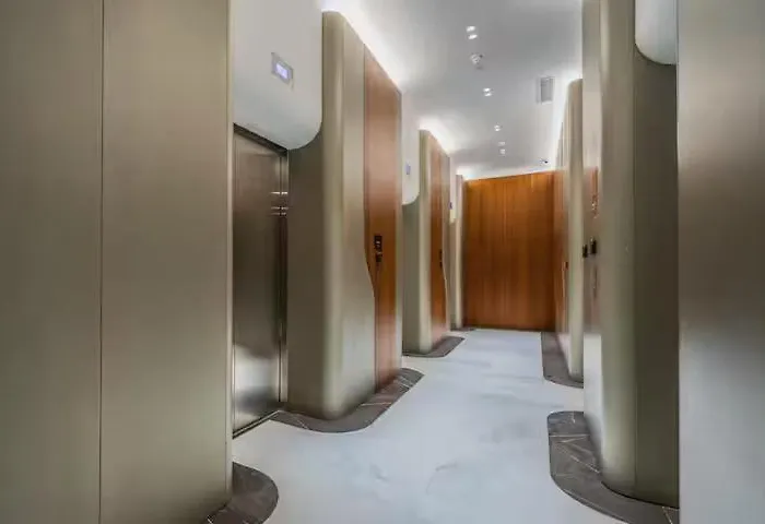 아파트 20th Floor, Mercury Tower *